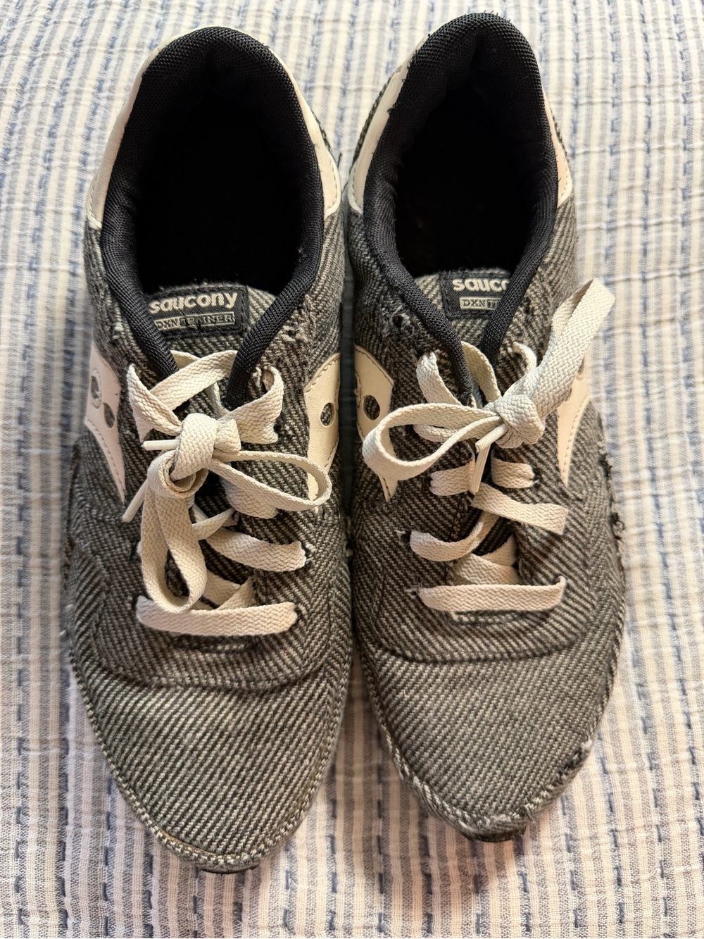 Saucony DXN Trainer CL Knit in Grey/Black